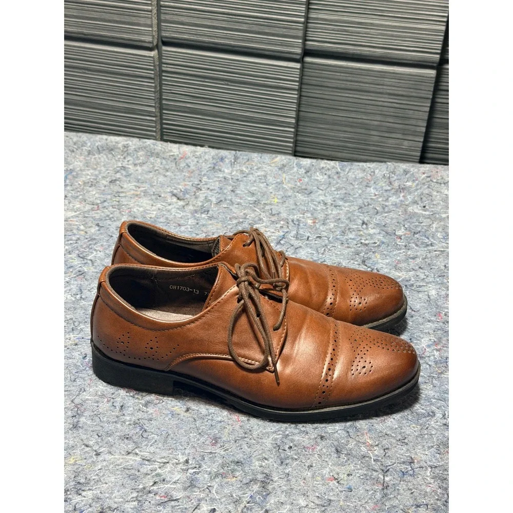 O & H Mens Size 7.5D‎ Brown Faux Leather Cap Toe Brogue Oxford Shoes OH1703-13